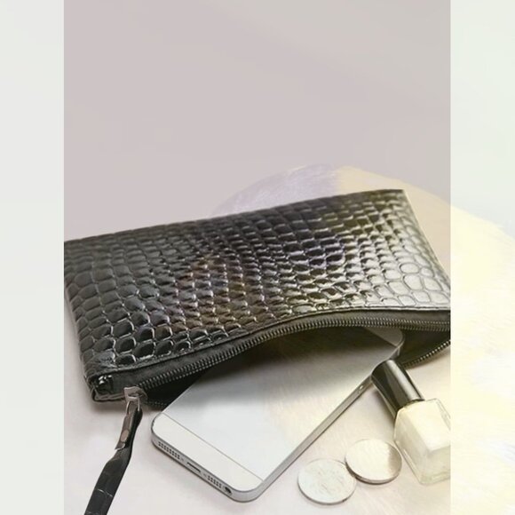 New Crocodile Embossed Purse Black 088 - Picture 2 of 3